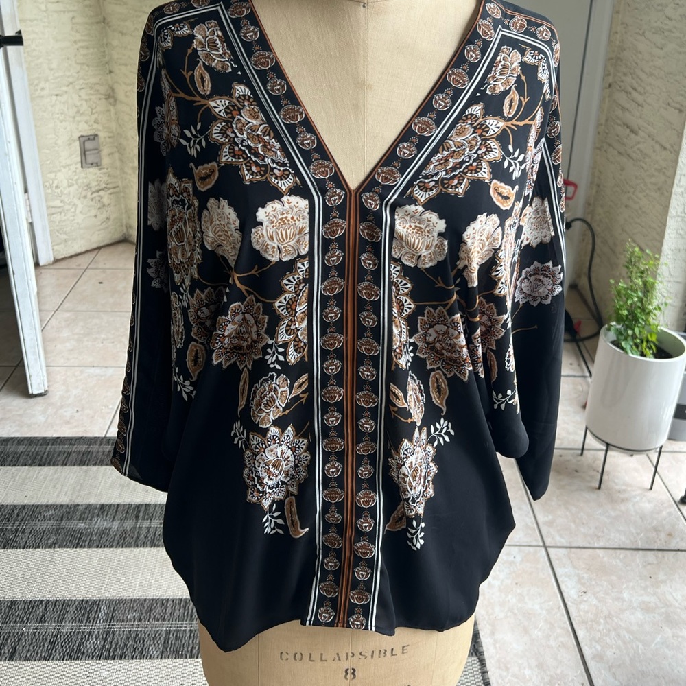 Lovely blouse new
